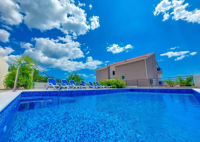 Holiday Home Ferias In Makarska, With Private Pool