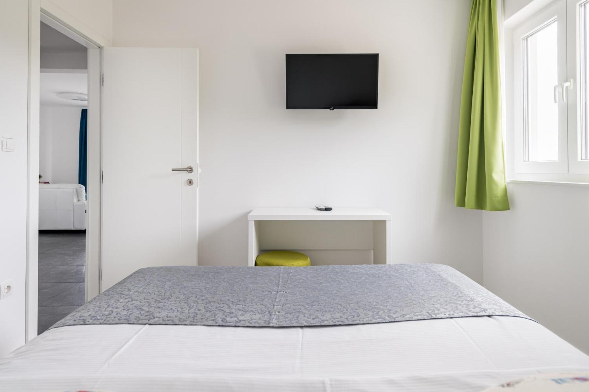 Ferias In Makarska, With Private Pool Vila *