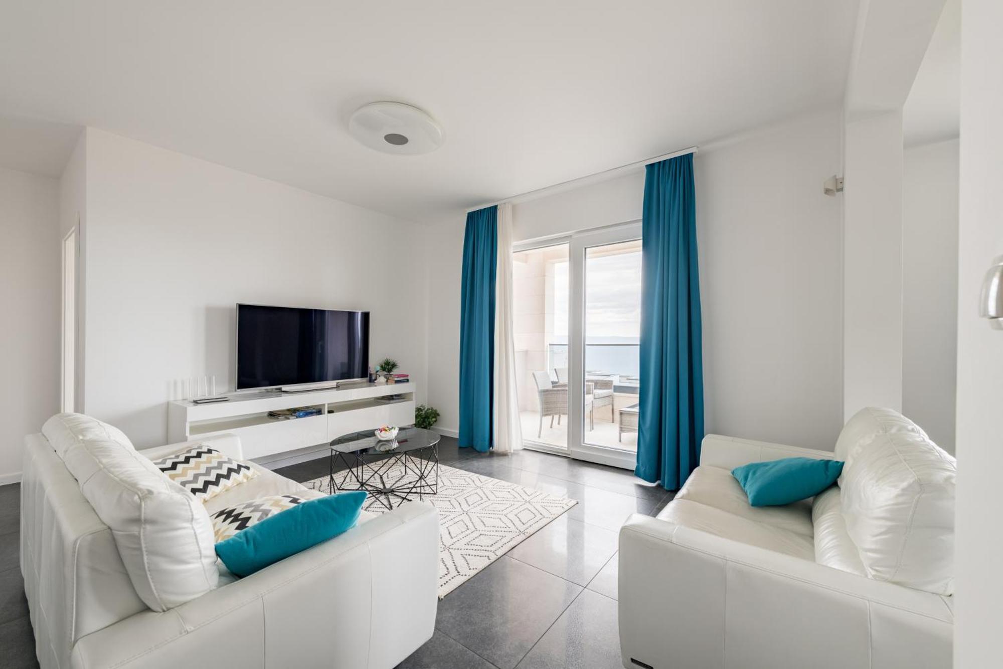 Ferias In Makarska, With Private Pool * Makarská