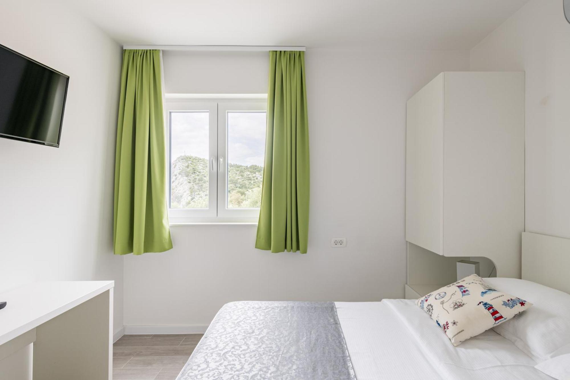 Ferias In Makarska, With Private Pool Vila