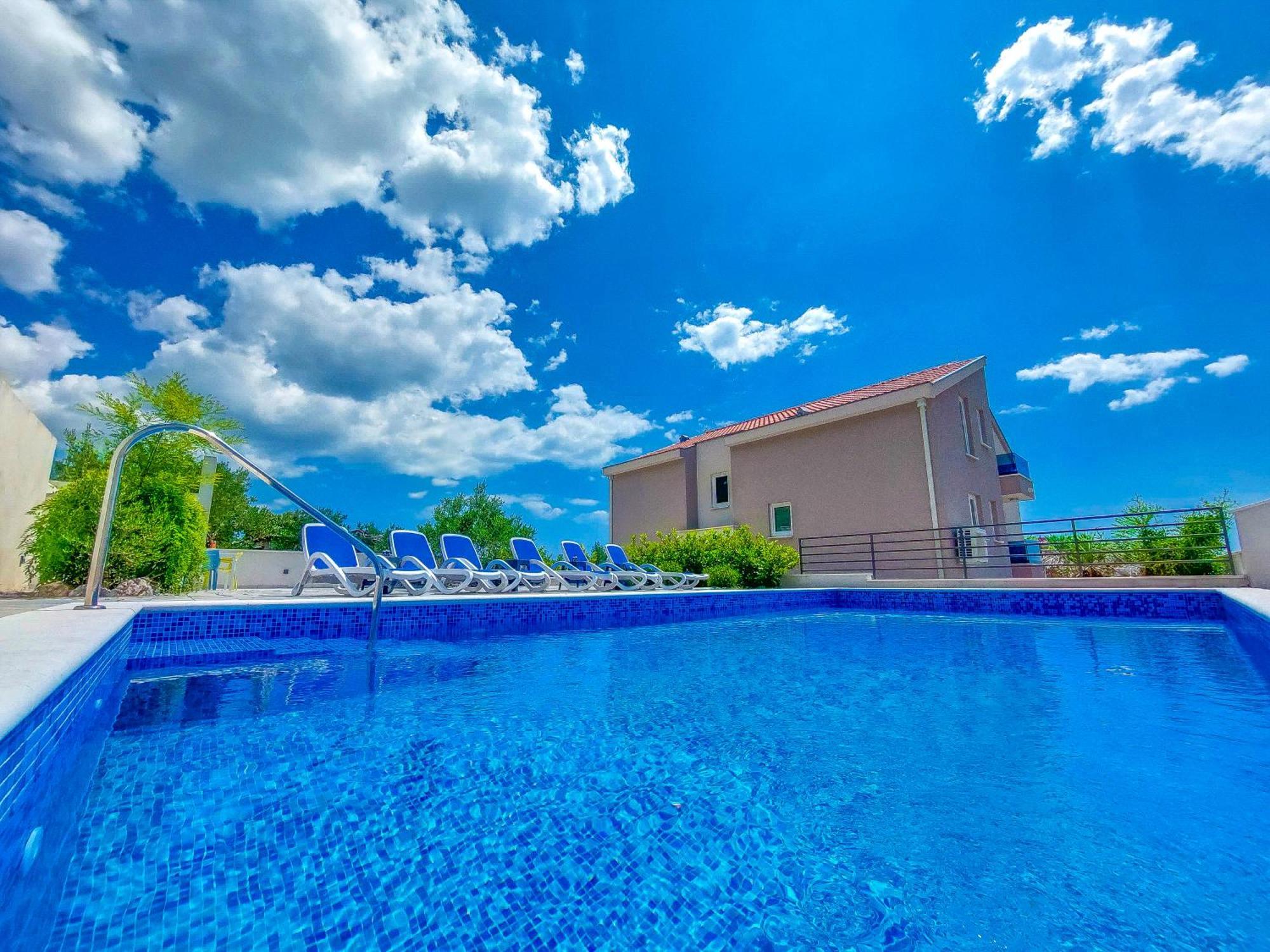 Ferias In Makarska, With Private Pool * Makarská